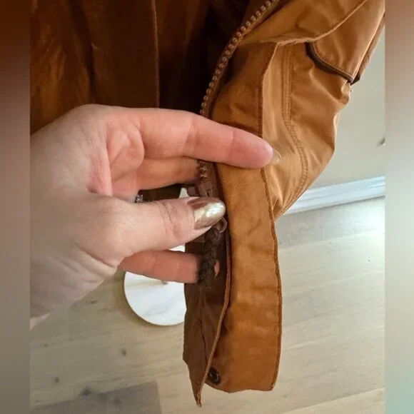 Vintage Fox Fire Women’s Gore-Tex Waterproof Jacket – Size M - Picture 3 of 9